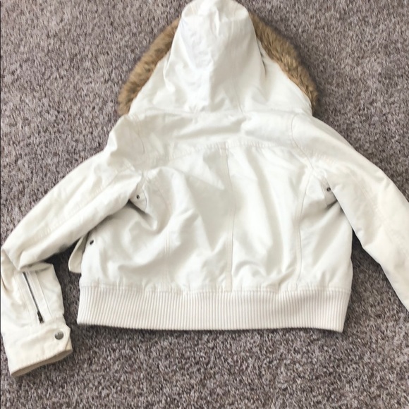 Jacket - Picture 5 of 5